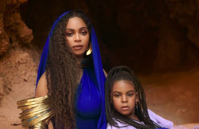 Fans Claim Blue Ivy And Beyoncé Are Twins After A Video Of Her Imitating Her Mother'S Dance Moves Went Viral 1