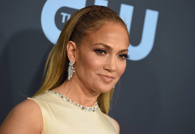 Jennifer Lopez Adopts A New Sleek-Layered Look Inspired By The 1970S Hairstyle 1