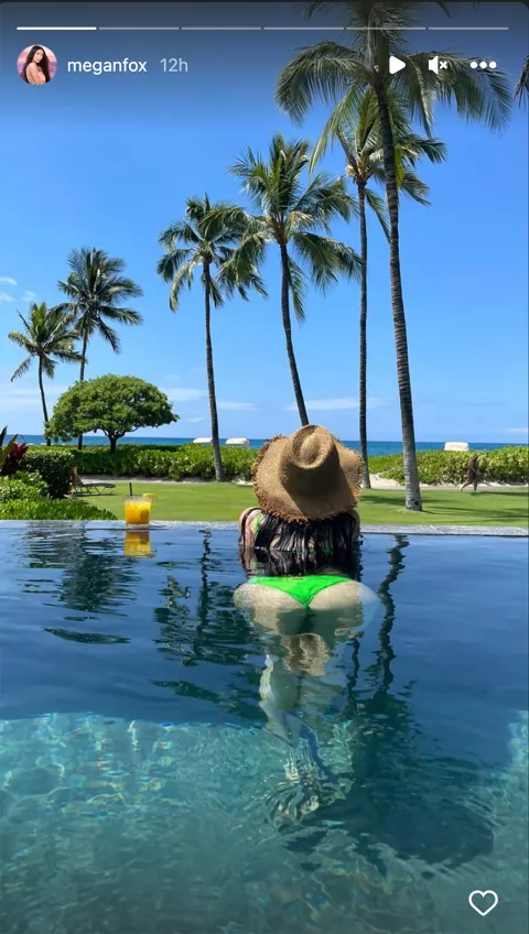 Machine Gun Kelly And Megan Fox Post Cute Vacation Shots 2