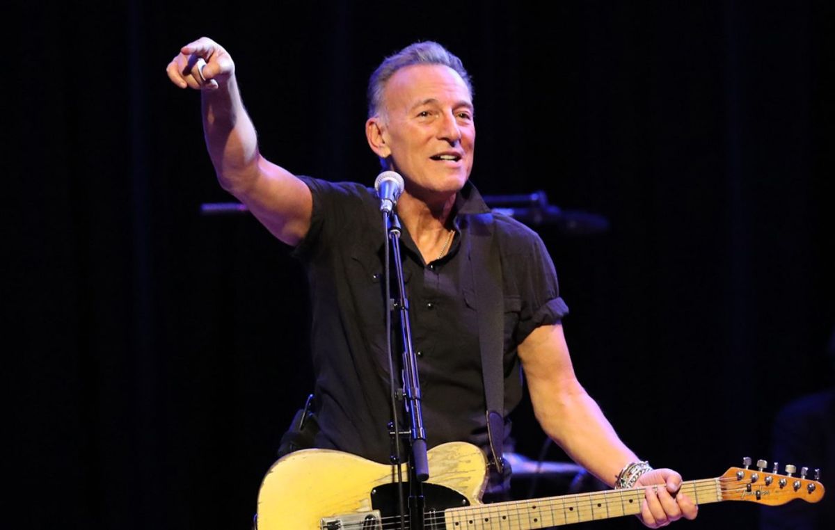 The Grammy Museum In Los Angeles Débuts A Bruce Springsteen Exhibition 1