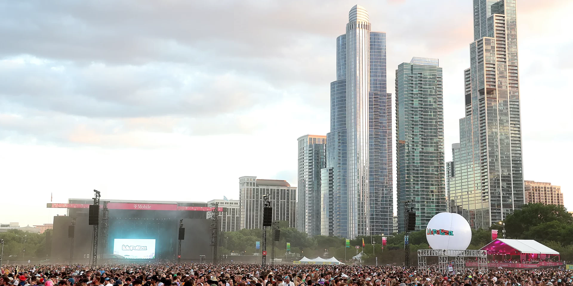 Lollapalooza 2023: Lineup Announced; Headlines Kendrick Lamar, Billie Eilish, Red Hot Chili Peppers &Amp; More 1