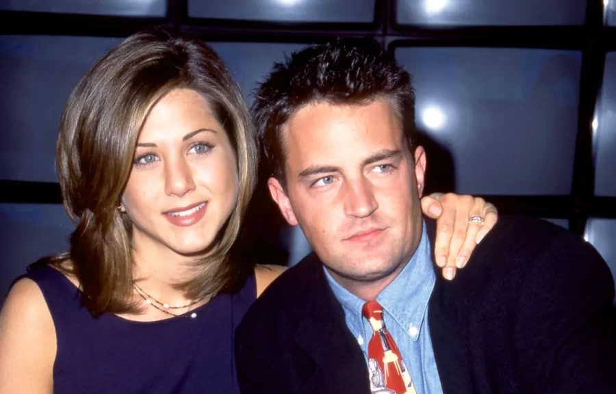 David Schwimmer, Jennifer Aniston &Amp; Lisa Kudrow Pay Tribute To Matthew Perry 1