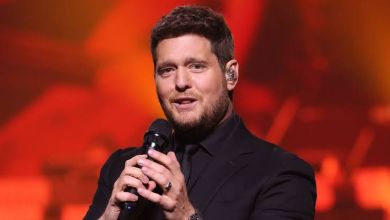 Michael Bublé'S Christmas Album Tops Uk'S Official Albums Chart For Sixth Non-Consecutive Week 2