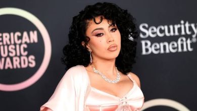 Kali Uchis' &Quot;Orquideas&Quot; Becomes Her First No. 1 On The Top Album Sales Chart 5