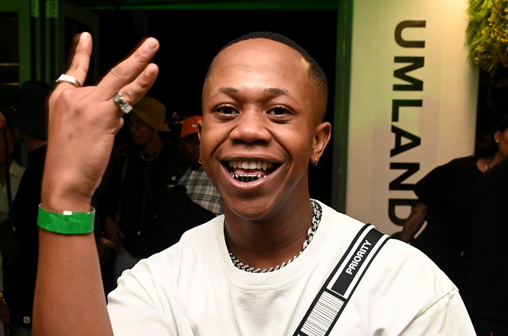 Mzansi Unimpressed As Clip Of Young Stunna Throwing Money At Fans Pops Up Online 1