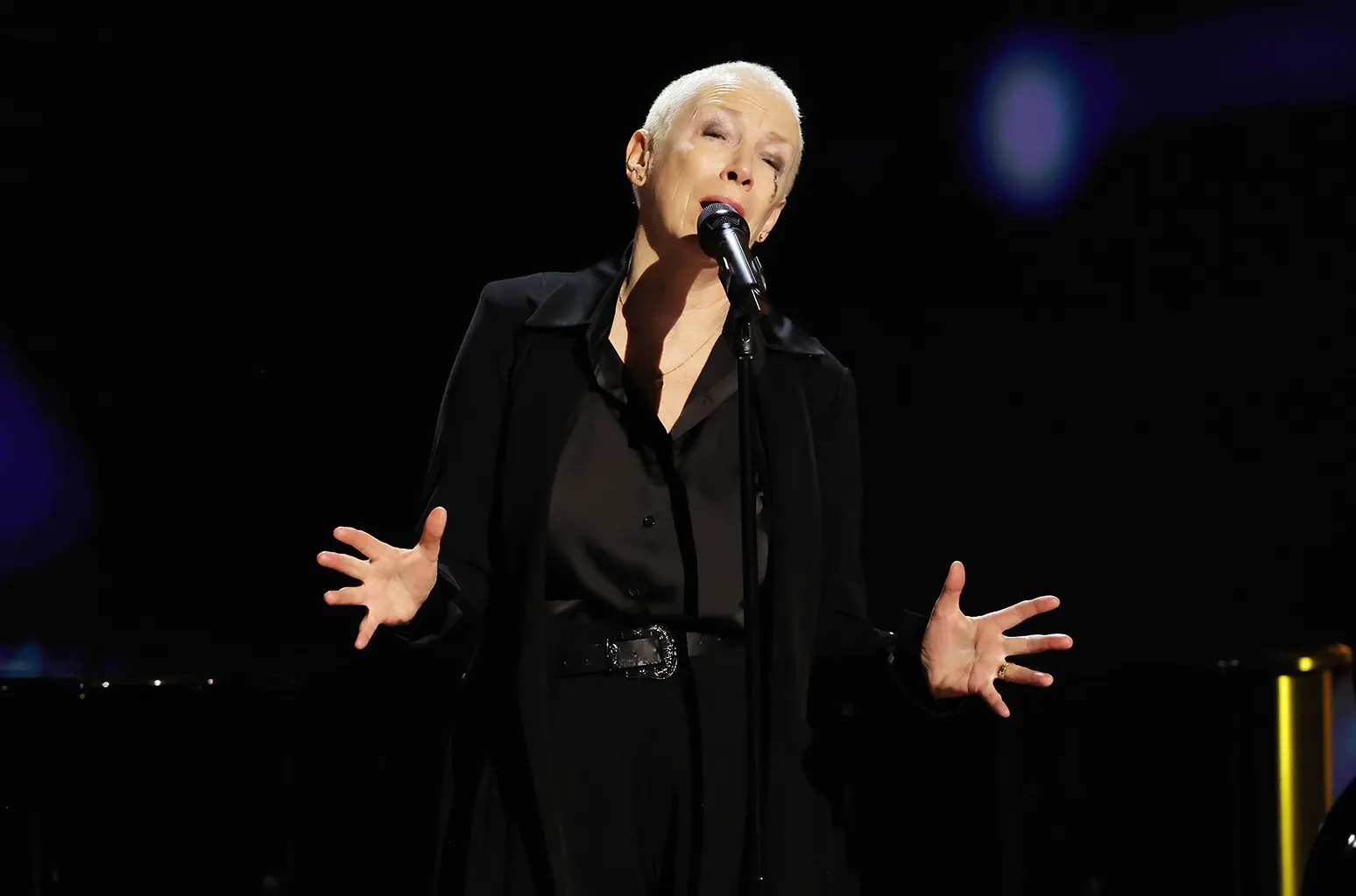 Annie Lennox Advocates &Quot;Ceasefire&Quot; In Palestine Row; As Stevie Wonder, Jon Batiste Give Rare 2024 Grammys In Memoriam Performances 1
