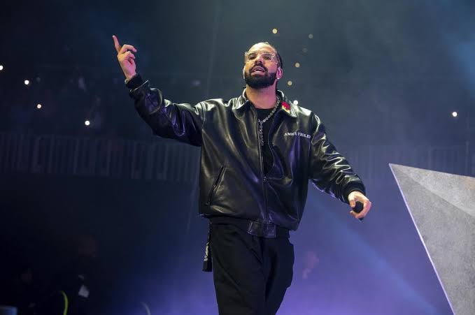 Drake Makes History As First Artist To Hit 100 Billion Streams On Spotify 1