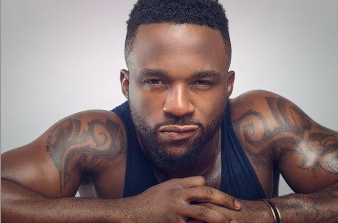 Iyanya Takes Offense After A Fan Minimizes His Accomplishments In Comparison To Wizkid 1
