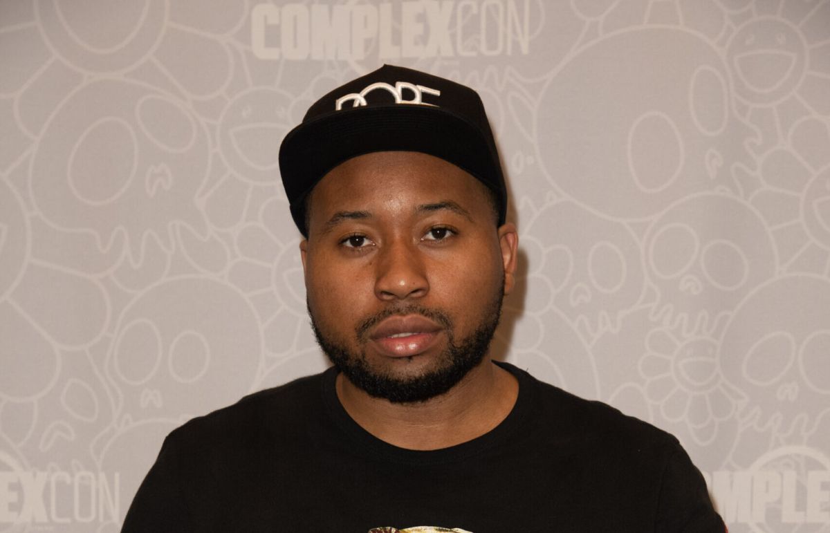 Dj Akademiks Claims Fans Are Hate-Botting Drake'S New Songs 1