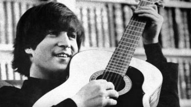John Lennon'S Lost &Quot;Help&Quot; Guitar Smashes The Beatles' Record At Auction 1