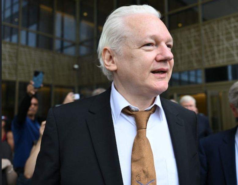 Wikileaks'S Julian Assange Returns To Australia Following Release 1