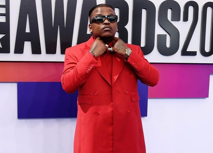 Mzansi Reacts To Focalistic'S Bet Awards Outfit 2